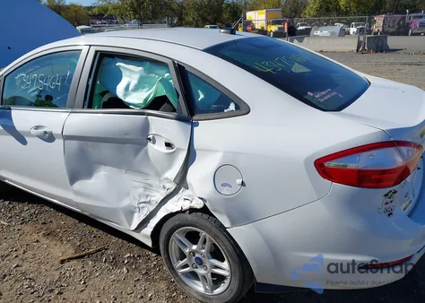 2017 Ford Fiesta Se из США, поврежденный, VIN 3FADP4BJ3HM171334